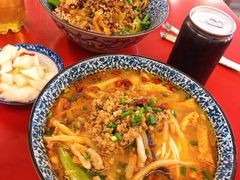 -粉家柳州螺蛳粉(杨宅路店)