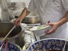 -牛一嘴·兰州牛肉面·大盘鸡(财富中心店)