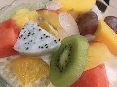 杂果b仔-佰搭果·广式茶餐厅(西华路店)