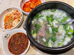 滋补狗肉汤-英子补身汤(海兰路店)