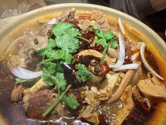 -沙胆彪炭炉牛杂煲(上海日月光广场店)