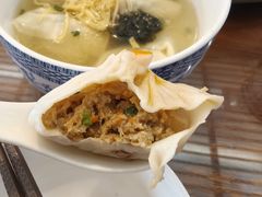 黑猪肉蟹粉小笼-笑来喜馄饨小笼工坊店(湖滨街店)