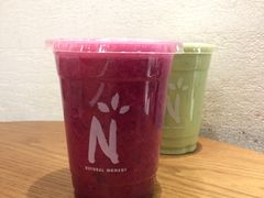 蔓越莓草莓红肉火龙果红石榴-Natural Moment天然果汁(天汇广场igc店)