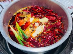 -大芊金重庆串串火锅(南京路店)