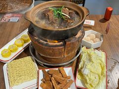 -阿润打边炉·鲜切鸡煲(华漕店)