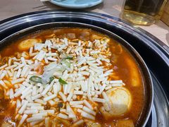 -三清洞摩西韩式年糕火锅(威高广场店)