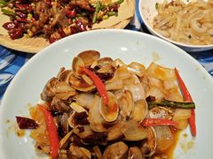 -川流不息·地道川菜·小龙虾(新松江路店)