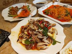 -喝丢一只鞋辣炒海鲜小烧烤(三八广场店)