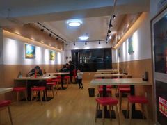 大堂-八卤粉面·西安刀削·绵阳米粉(三湘泗宝店)