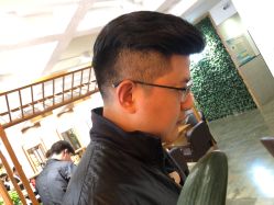 -心迪染发专门店
