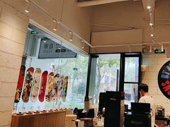 -Dogi&kiki Coffee(中心商务大厦店)