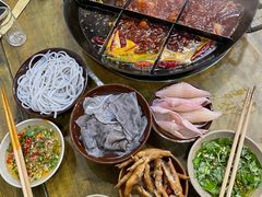 -正南齊北重庆老火锅(光华村直营店)