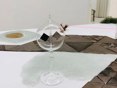-胶囊画廊
