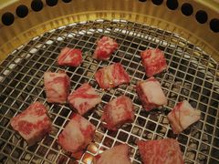 -铭牛烧肉·和牛海鲜自助(高新月牙湖店)
