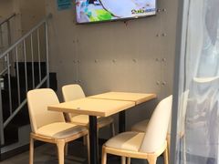 -灵芝妹子海鲜米线(劳动公园店)