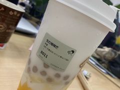 -喜茶(杭州滨江宝龙店)