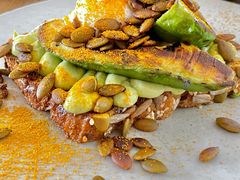 牛油果吐司-BOR Eatery(安福路店)