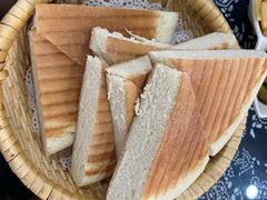 -八两八金·莱芜特色炒鸡(市南漳浦路店)