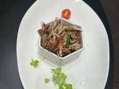 -新天明砂锅鱼头煲