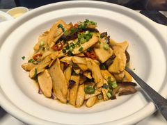 -三湘四水正宗湘菜(君峰路店)