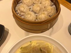 -馋三尺蟹粉小笼(人民广场店)