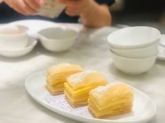 -香港百合居(LCM置汇旭辉广场店)