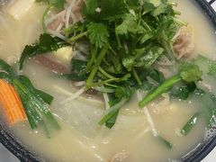 -肥汁米蘭香港米线(长宁来福士店)