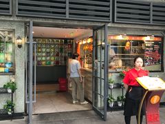 门面-龙记烧腊茶餐厅(常德路店)