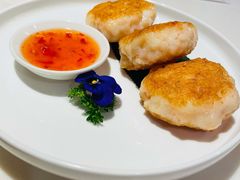 香煎手打虾饼-粤来记·啫啫煲·点心(日月光店)