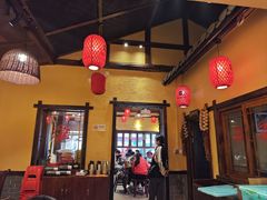 -富正毅三下锅·湘西韵味(天门山索道店)