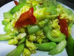 -明月食府(二区干二路店)