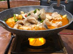 -老滇山寨•云南特色菜•地方菜•民族风情歌舞表演(金碧店)