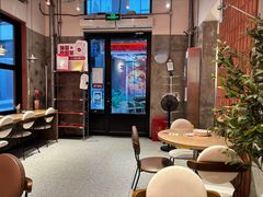 -必胜客(上海华谊新所店)
