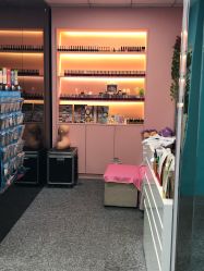 -斐尔国际皮肤管理中心