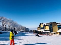 -中旅松花湖滑雪场
