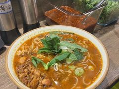 -叁窝雀·云南小锅米线(万象汇店)