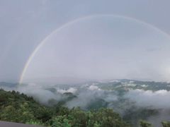 -浙东第一尖雪山欢乐谷