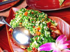 大理风味葱椒鸡-花马天堂云南餐厅 Lost Heaven(外滩店)