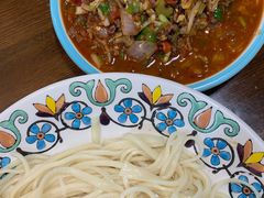 -歹歹的加个面过油肉拌面