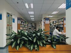 -南山图书馆(常兴路店)