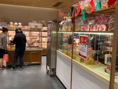 面包甜点陈列柜-山崎面包(静安久光店)