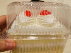 -红宝石·鲜奶小方·海派西点房(莘庄龙之梦店)