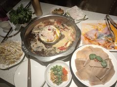 -融泽漁悦三只耳鱼火锅(南郑大道店)