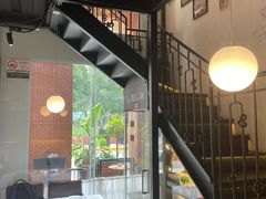 -LESCEDARS  Bistro香柏树(外滩店)