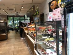 面包甜点陈列柜-巴黎贝甜(常德路店)
