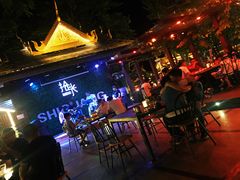-拾光音乐餐酒吧(告庄星光夜市店)