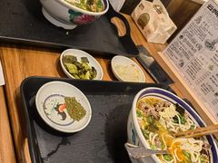 -云阿蛮云南生烫牛肉米线(奉贤路店)