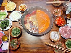 -萍姐火锅·公路夜市(武汉首店)