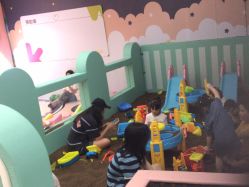 -孩子王童乐园(广州萝岗万达店)