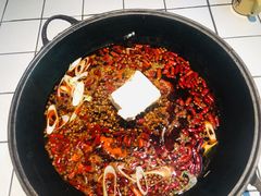 -瓜西西重庆火锅(花溪店)